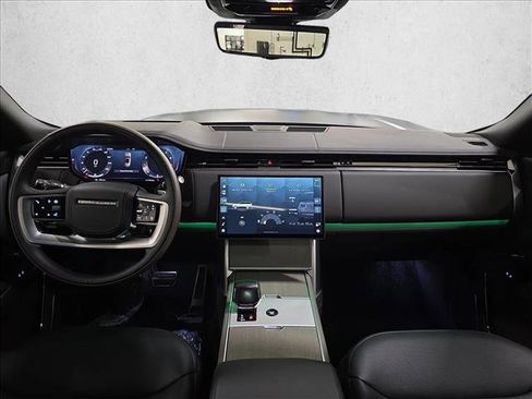 New 2026 Land Rover Range Rover SV image 9