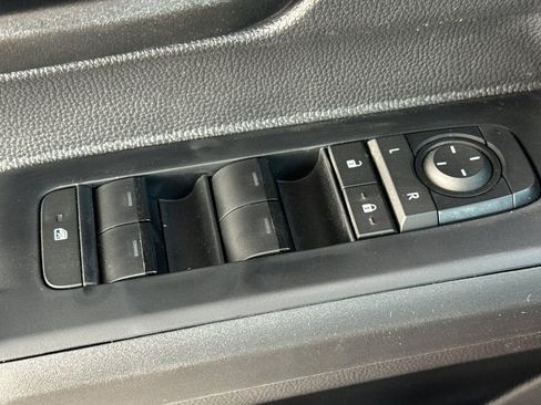 New 2026 Toyota Tacoma SR5 RWD image 12