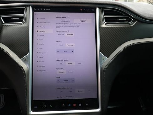 Used 2017 Tesla Model S 75D image 47