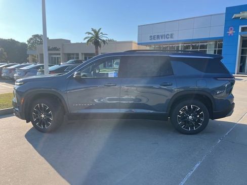 New 2026 Chevrolet Traverse LT w/ Sun and Wheel Package image 3