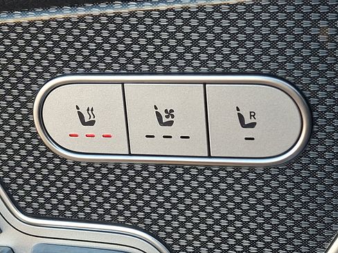 Used 2021 Mercedes-Benz GLS 580 GLS 580 image 26