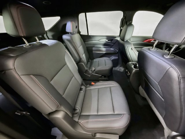 Used 2026 Chevrolet Traverse Z71 w/ Driver Confidence Package AWD/4WD image 28