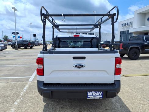 Used 2024 Ford Maverick XLT FWD image 3