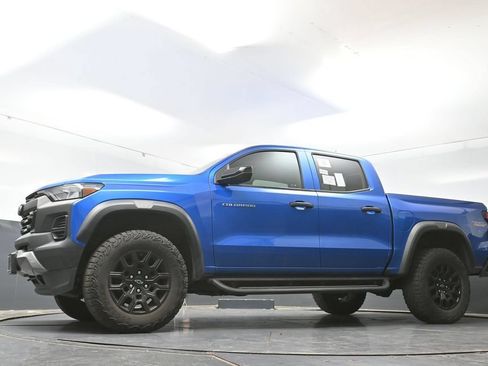 Used 2024 Chevrolet Colorado Trail Boss w/ Technology Package AWD/4WD image 29