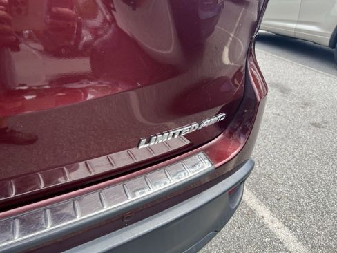 Used 2014 Toyota Highlander Limited AWD/4WD image 25