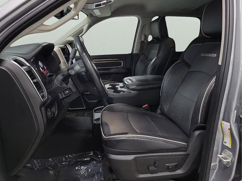 Used 2024 RAM 2500 Laramie image 12