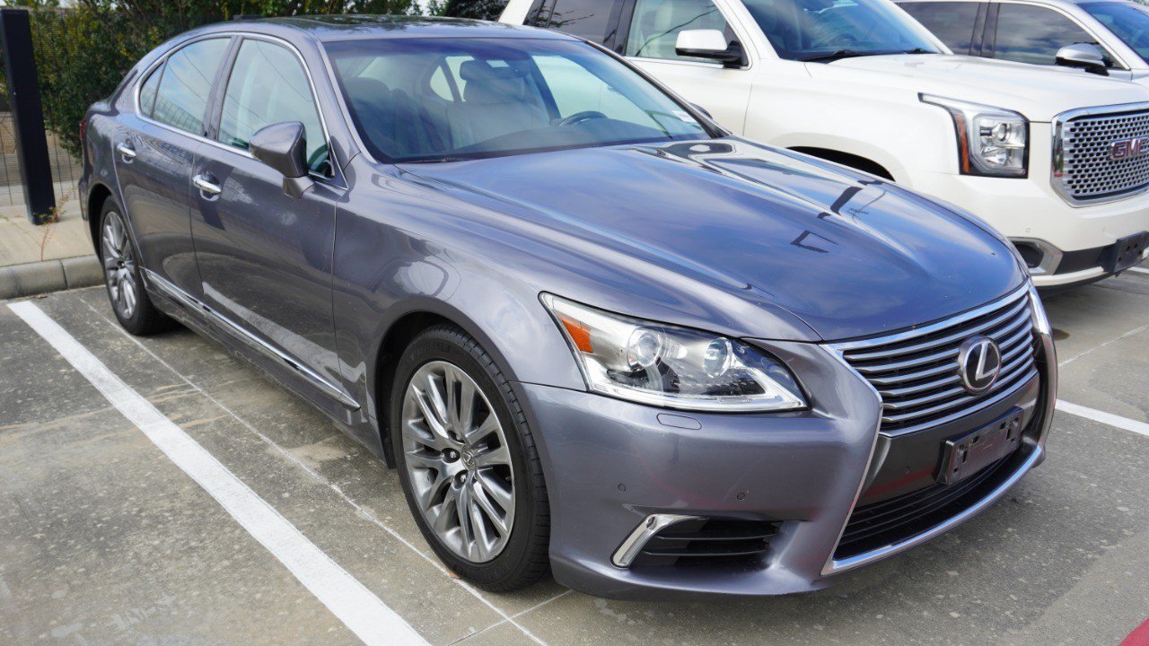 Used 2015 Lexus LS 460 AWD w/ Comfort Package image 3