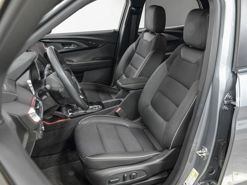 Used 2023 Chevrolet TrailBlazer RS FWD image 16