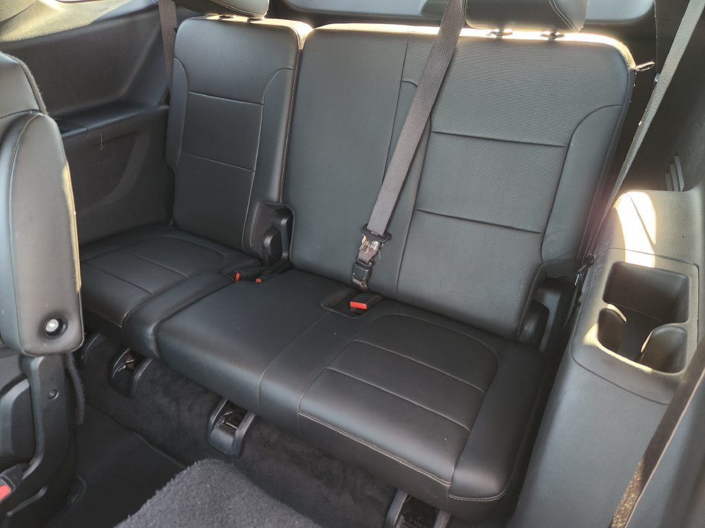 Used 2023 Chevrolet Traverse Premier w/ Redline Edition FWD image 29