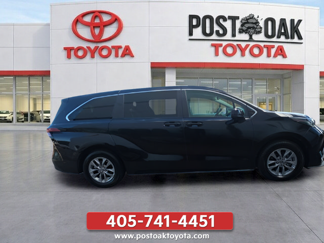 Used 2022 Toyota Sienna LE FWD image 9
