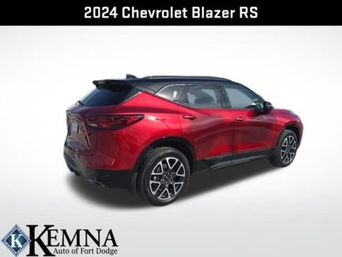 Used 2024 Chevrolet Blazer RS w/ Enhanced Convenience Package image 9