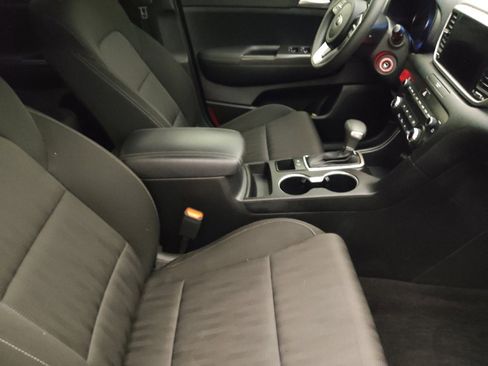 Used 2021 Kia Sportage LX FWD image 21