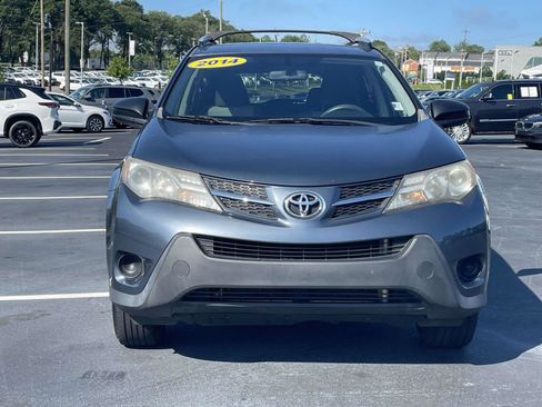 Used 2014 Toyota RAV4 LE FWD image 2
