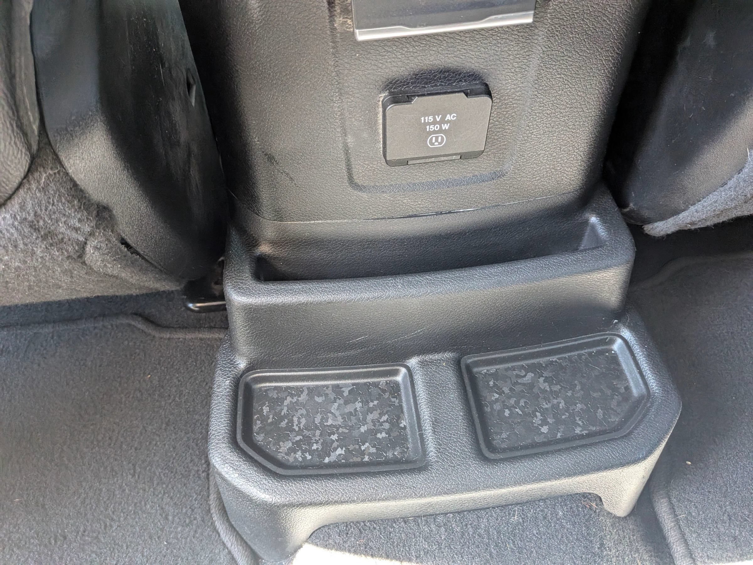 Used 2018 Jeep Wrangler Unlimited Sahara AWD/4WD image 35