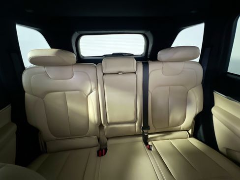 Used 2024 Jeep Grand Cherokee Limited 4xe AWD/4WD image 32