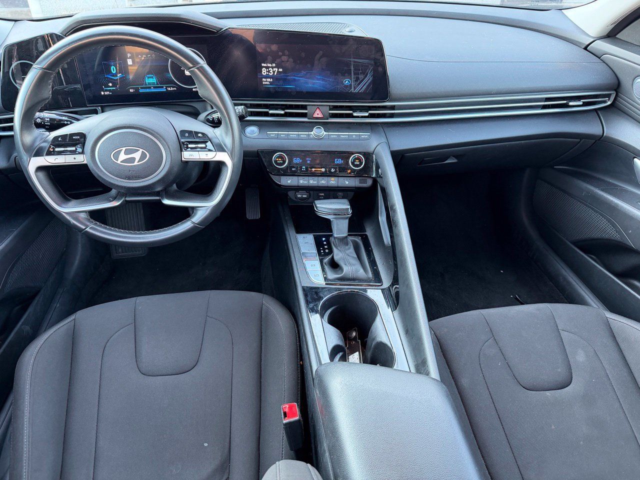 Used 2025 Hyundai Elantra SEL FWD image 9