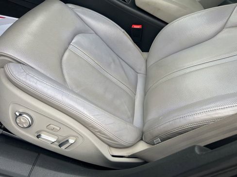 Used 2016 Audi S6 Prestige w/ Prestige Package image 19