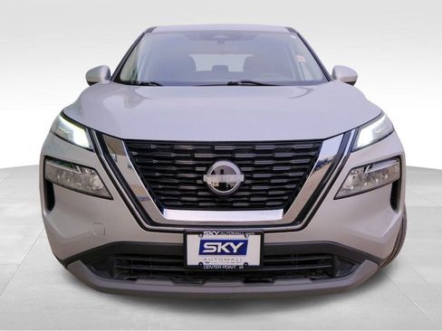 Used 2023 Nissan Rogue SV image 13