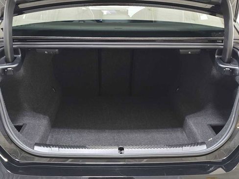 Used 2025 BMW 530i xDrive image 14