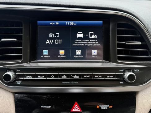 Used 2019 Hyundai Elantra SEL FWD image 16