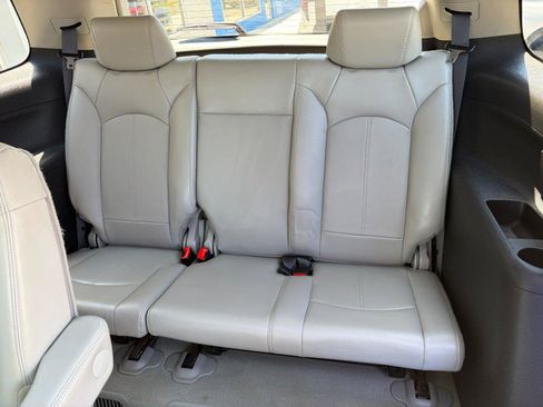 Used 2008 GMC Acadia SLT FWD image 21