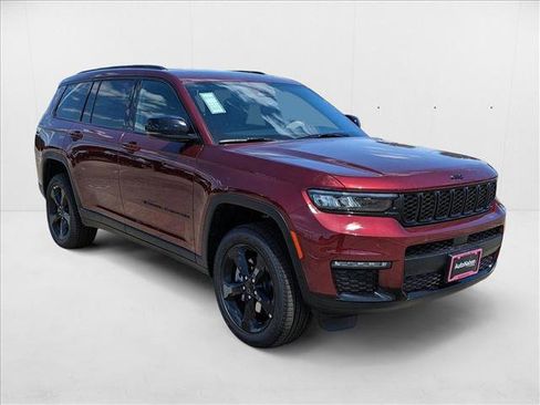 New 2025 Jeep Grand Cherokee L Limited w/ Black Appearance Package image 3