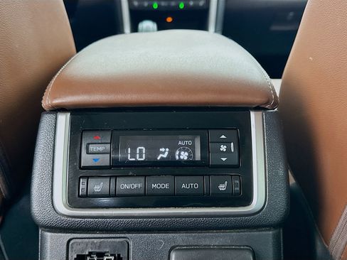 Used 2020 Subaru Ascent Touring w/ Popular Package #2A image 17