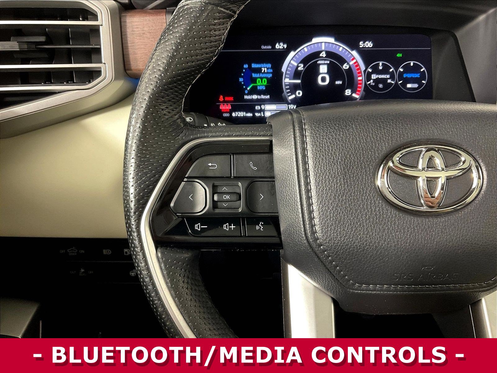 Used 2022 Toyota Tundra Capstone AWD/4WD image 12
