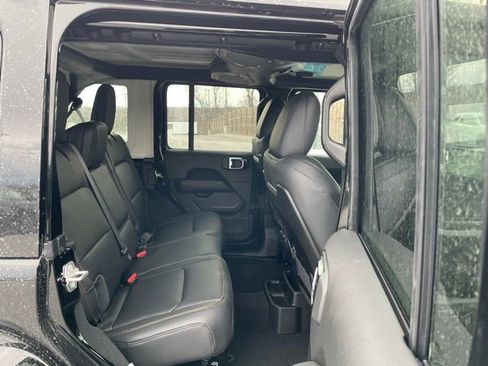 New 2026 Jeep Wrangler Sahara image 33