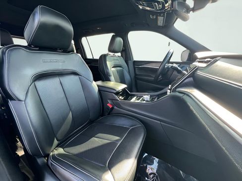 Used 2022 Jeep Grand Cherokee L Overland image 32