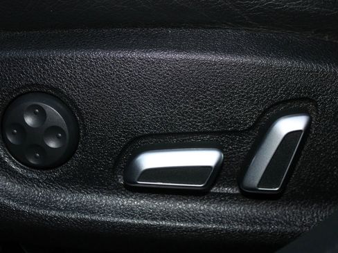 Used 2016 Audi A4 2.0T Premium Plus w/ Technology Package image 12