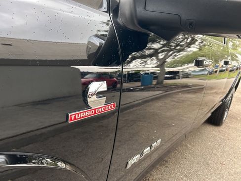 Used 2025 RAM 2500 Limited image 17