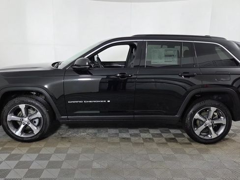 New 2026 Jeep Grand Cherokee Limited AWD/4WD image 4