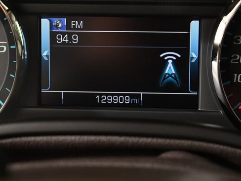 Used 2018 Chevrolet Suburban Premier AWD/4WD image 25