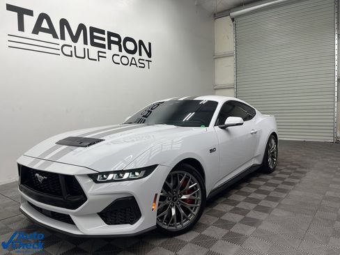 Used 2024 Ford Mustang GT Premium image 2