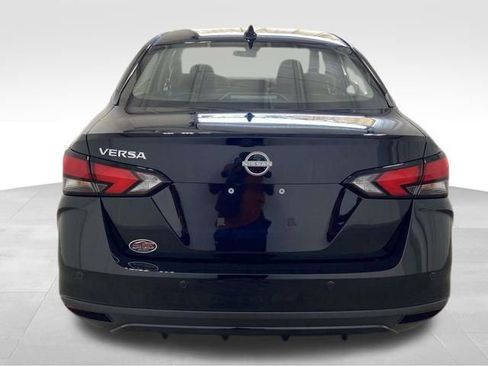 New 2025 Nissan Versa SV w/ Trunk Package image 4