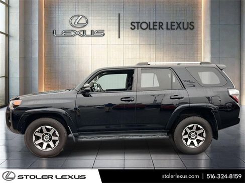 Used 2018 Toyota 4Runner TRD Off-Road Premium image 4