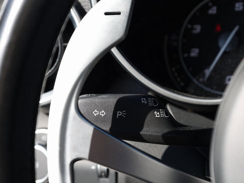 Used 2022 Alfa Romeo Giulia Veloce image 36