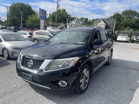 Used 2014 Nissan Pathfinder Platinum w/ Platinum Premium Package AWD/4WD image 2