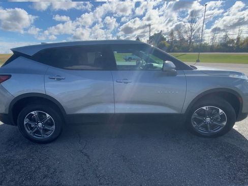 Certified 2025 Chevrolet Blazer LT image 9