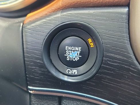Used 2017 Jeep Grand Cherokee Summit w/ Platinum Series Group AWD/4WD image 34