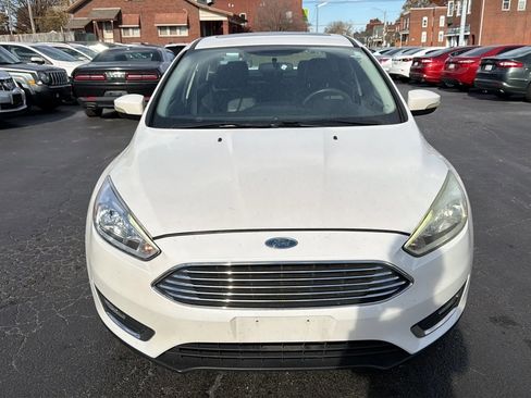 Used 2017 Ford Focus Titanium image 2