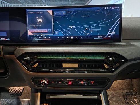 Used 2025 BMW 330i xDrive Sedan image 10