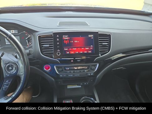 Used 2021 Honda Ridgeline Black Edition image 18