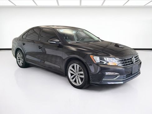 Used 2019 Volkswagen Passat 2.0T Wolfsburg w/ Wheels & Sunroof Package image 3