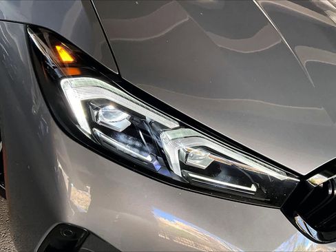 Used 2023 BMW 330i Sedan w/ M Sport Package image 27