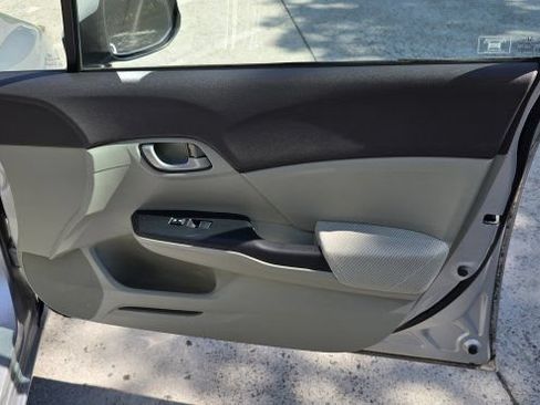 Used 2012 Honda Civic LX image 17