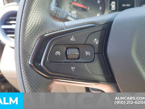 Used 2025 Chevrolet Trax LS FWD image 12