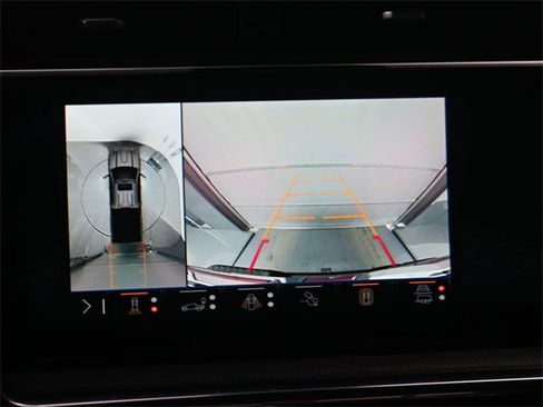 Used 2024 GMC Sierra 2500 Denali w/ Denali Reserve Package image 18