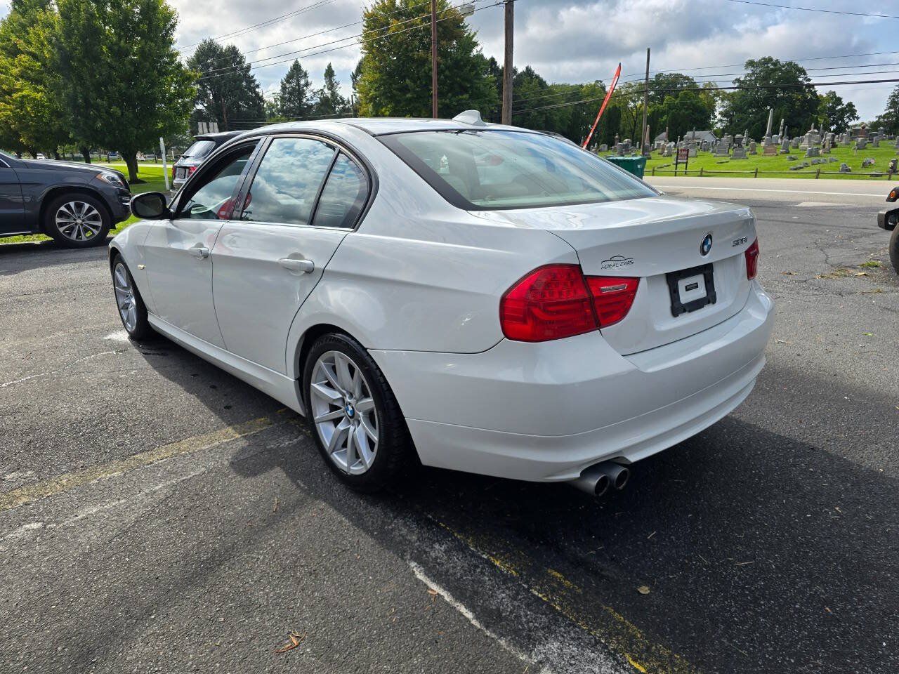 Used 2011 BMW 328i Sedan RWD image 5